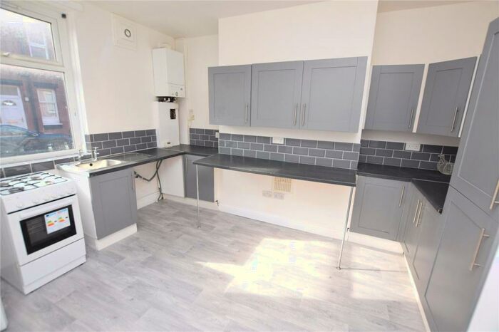 4 Bedroom Terraced House To Rent In Recreation Mount, Leeds, West Yorkshire, LS11