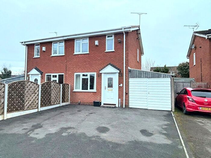 2 Bedroom Semi-Detached House To Rent In Thames Way, Stafford, Staffordshire, ST17