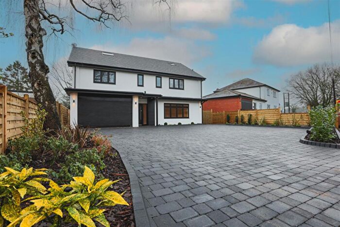 5 Bedroom Detached House For Sale In Fulford Hall Road, Tidbury Green, Solihull, B90