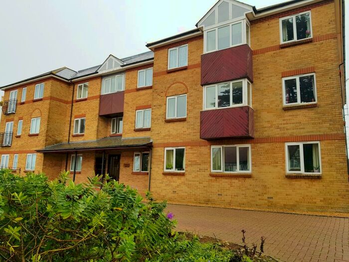 2 Bedroom Apartment To Rent In High Park Road, Ryde, PO33