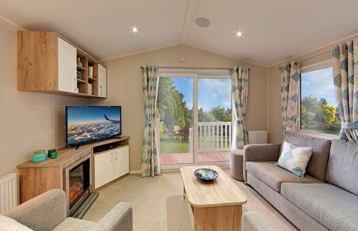 2 Bedroom Park Home For Sale In Blackmoor Lane, Bardsey Leeds, LS17