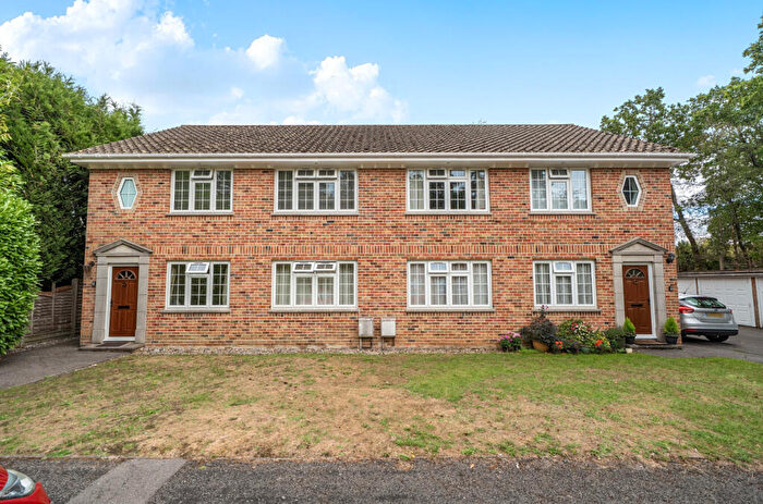 2 Bedroom Maisonette For Sale In Tithewood Close, Hiltingbury, Chandler's Ford, Hampshire, SO53
