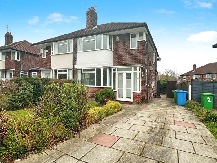 3 Bedroom Semi-Detached House To Rent In Lynway Drive, Didsbury, Manchester, M20