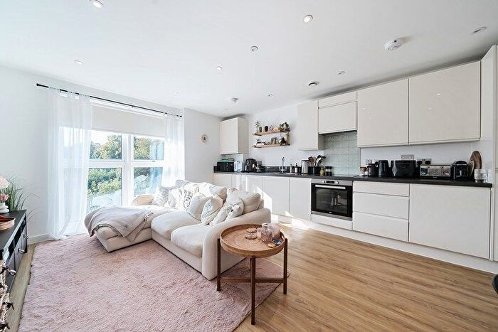 2 Bedroom Flat For Sale In Coddington Close, East Herts, Hertfordshire, SG12