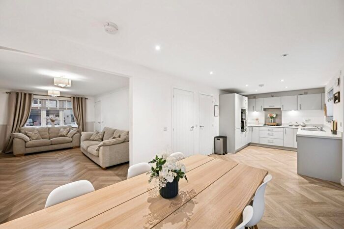 4 Bedroom Detached House For Sale In Blair Road, East Calder, EH53