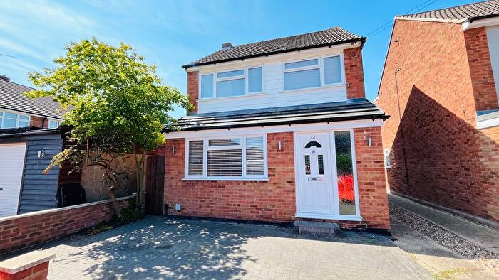 3 Bedroom Detached House To Rent In Anthony Drive, Stanford-Le-Hope, SS17