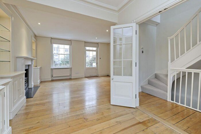 3 Bedroom Terraced House To Rent In Seymour Walk, Chelsea, SW10