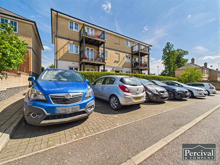 2 Bedroom Apartment For Sale In Ipswich Road, Colchester, Essex, CO4