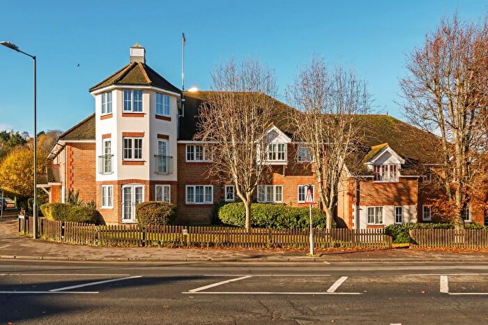 1 Bedroom Flat To Rent In Langston Court, High Wycombe, HP12