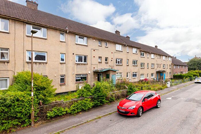 2 Bedroom Flat For Sale In / Durar Drive, Edinburgh, EH4