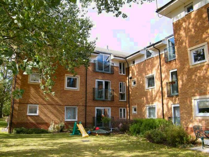 1 Bedroom Ground Flat To Rent In Eddington Crescent, Welwyn Garden City, AL7