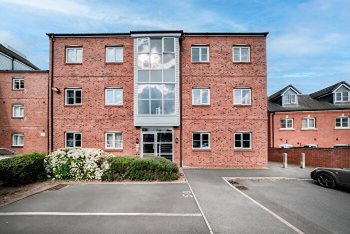 2 Bedroom Flat For Sale In Chandley Wharf, Warwick, CV34