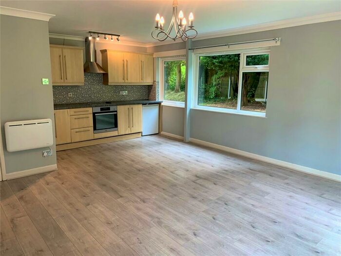 2 Bedroom Apartment To Rent In Rosehill Court, Liverpool, Merseyside, L25