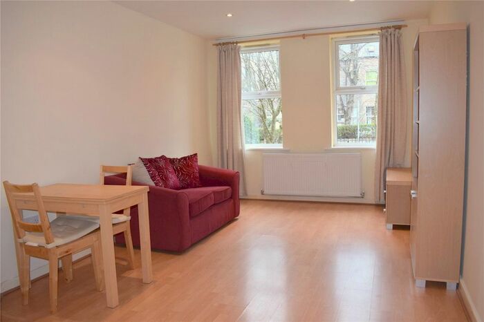 1 Bedroom Flat To Rent In Wilbraham Road, Manchester, M14
