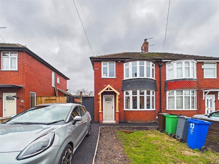 3 Bedroom Semi-Detached House For Sale In Onslow Avenue, Manchester, M40
