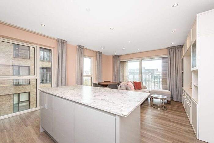 3 Bedroom Flat For Sale In Lismore Boulevard, Colindale, London, NW9