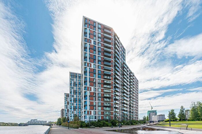 2 Bedroom Flat For Sale In Duke Of Wellington Avenue, Woolwich Riverside, London, SE18