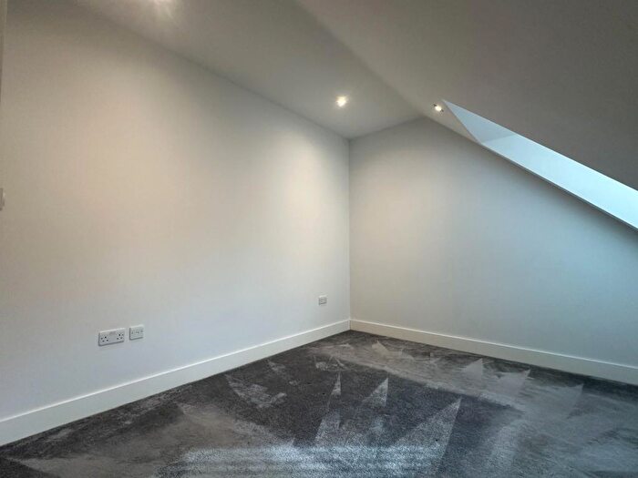 1 Bedroom Flat For Sale In Flat Hills Court, Hills Road, Cambridge, CB2
