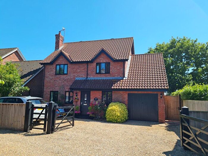 4 Bedroom Detached House For Sale In Leamans Lane Station Road Cotton, IP14