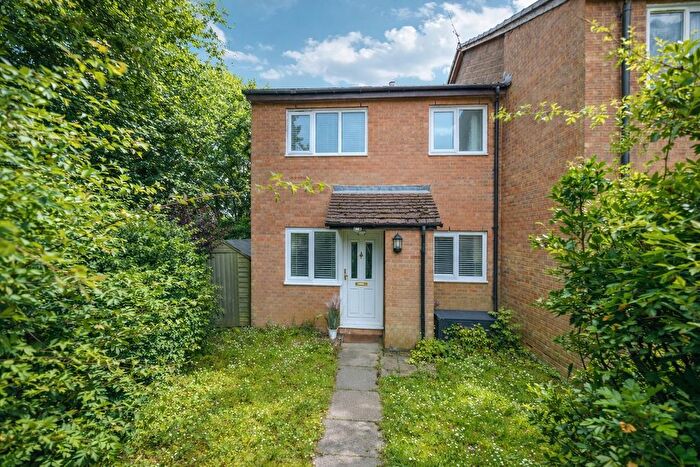 2 Bedroom End Of Terrace House For Sale In Wheat Close, Sandridge, St. Albans, AL4