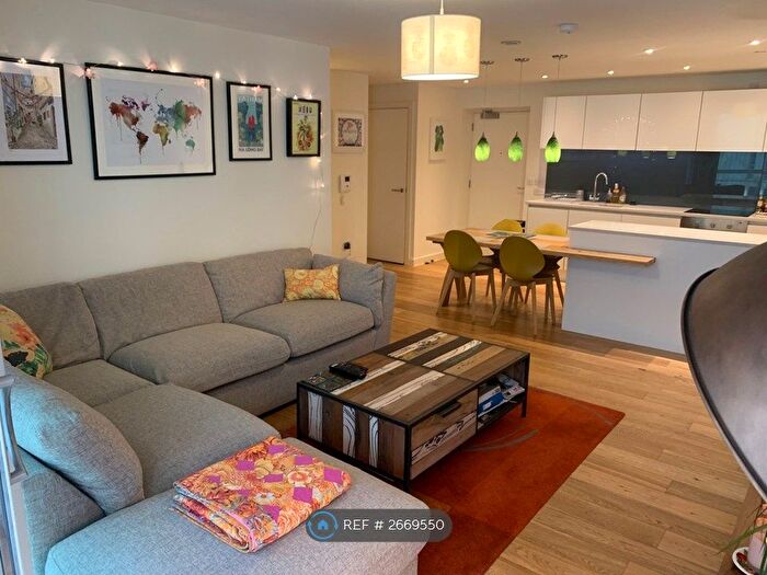 2 Bedroom Flat To Rent In Munday Street, Manchester, M4