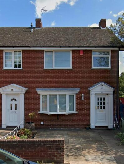4 Bedroom Property To Rent In George Street, Bletchley, Milton Keynes, MK2
