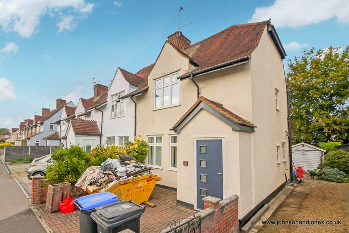 2 Bedroom End Of Terrace House To Rent In Dawson Road, Byfleet, KT14