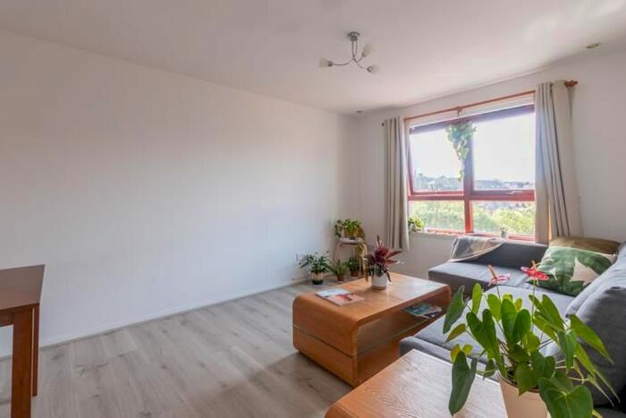 1 Bedroom Flat To Rent In Harrismith Place, Edinburgh, EH7