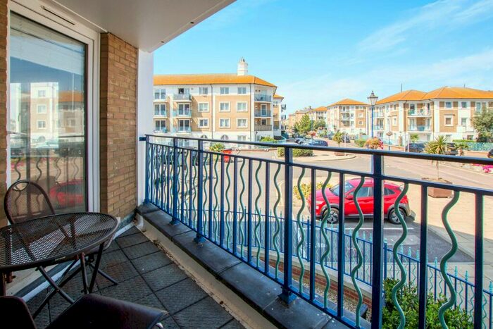 2 Bedroom Flat To Rent In Britannia Court, Brighton Marina, Brighton, BN2