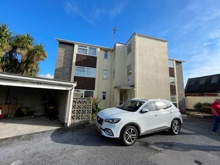 2 Bedroom Flat To Rent In Devonshire Court, Moorland Road, Weston-super-Mare, BS23