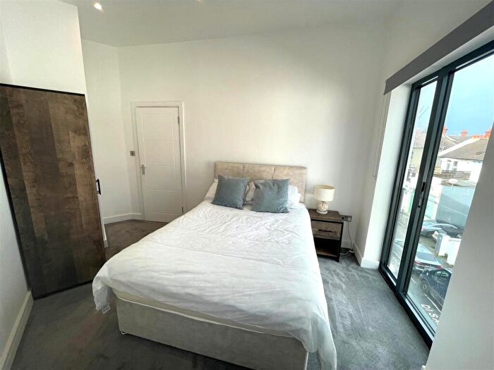 2 Bedroom Apartment To Rent In Rose Hill, Brighton, BN1