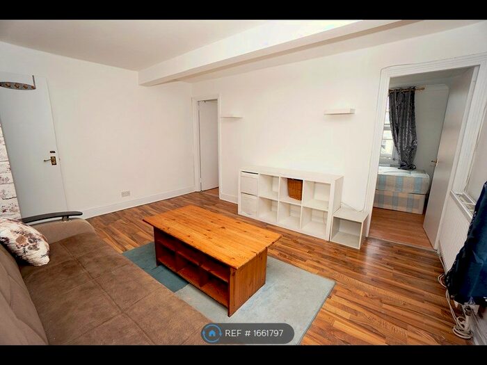 2 Bedroom Flat To Rent In Essex Road, London, N1