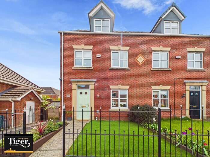 3 Bedroom Semi-Detached House For Sale In Kingsbarn Close, Fulwood, Preston, PR2