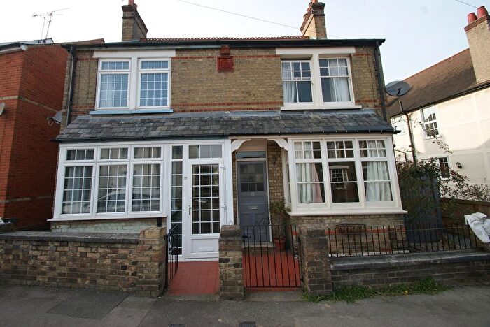 3 Bedroom Detached House To Rent In Manor Road, CM2