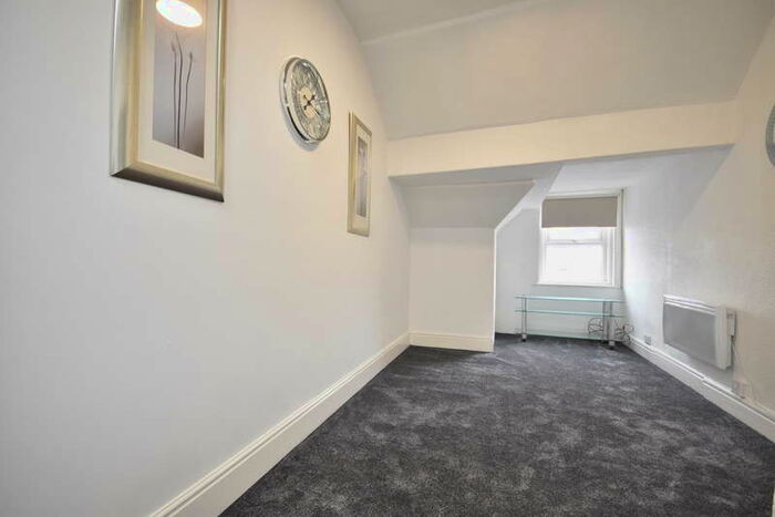 1 Bedroom Flat To Rent In Red Bank Road, Bispham, FY2
