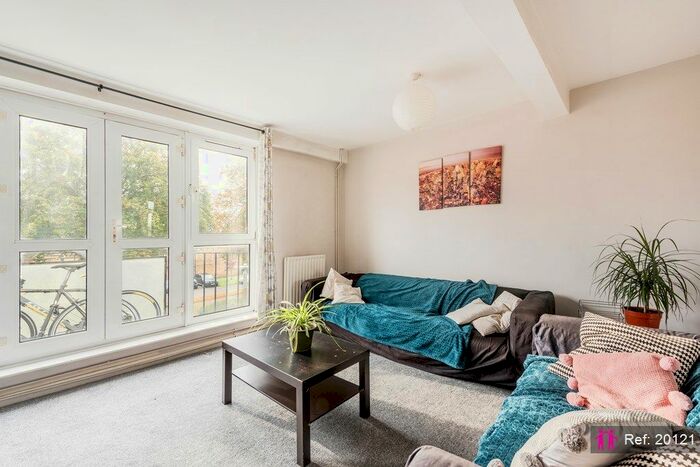 3 Bedroom Maisonette To Rent In Strathan Close, London, SW18