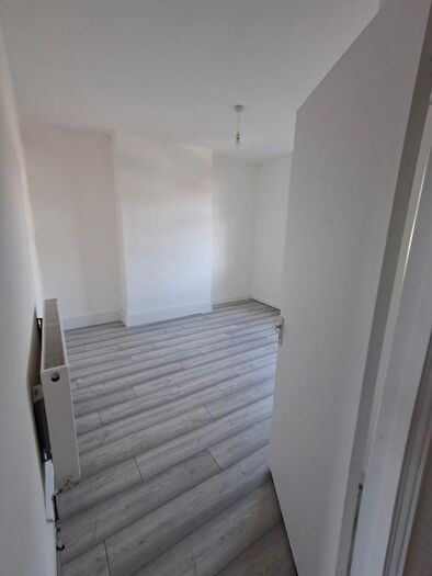 3 Bedroom Terraced House To Rent In St.James Road, Mitcham, CR4