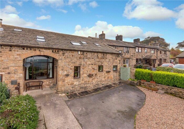 4 Bedroom Barn Conversion For Sale In Ilkley Road, Riddlesden, West Yorkshire, BD20