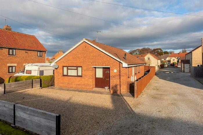 3 Bedroom Detached Bungalow For Sale In Firthland Road, Pickering, YO18