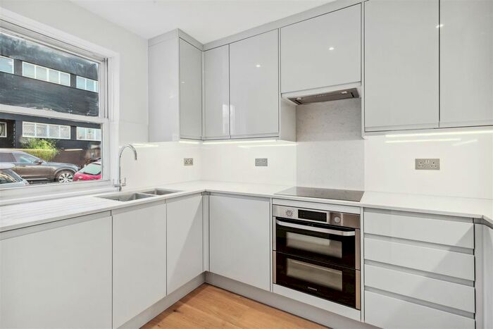 4 Bedroom Property To Rent In Burnaby Street, London, SW10