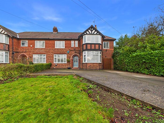 4 Bedroom Semi-Detached House For Sale In Boothferry Road, Hessle, HU13