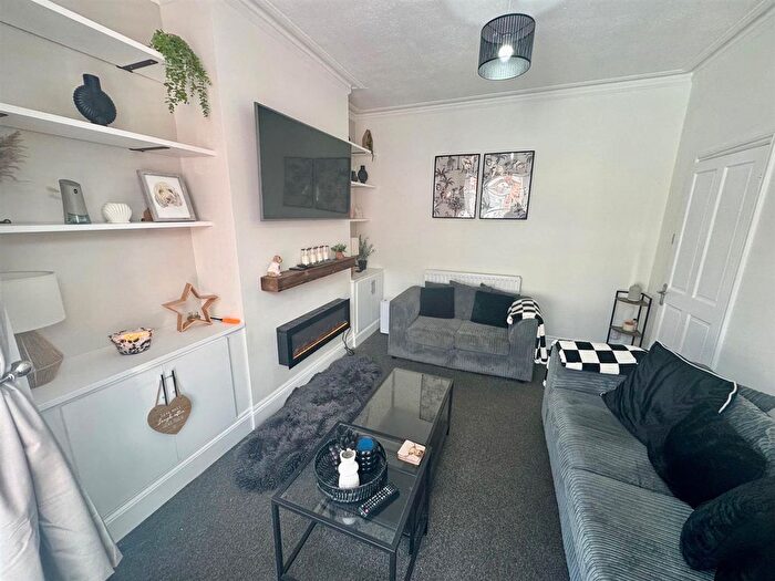2 Bedroom Terraced House For Sale In Spring Bank, Scarborough, YO12