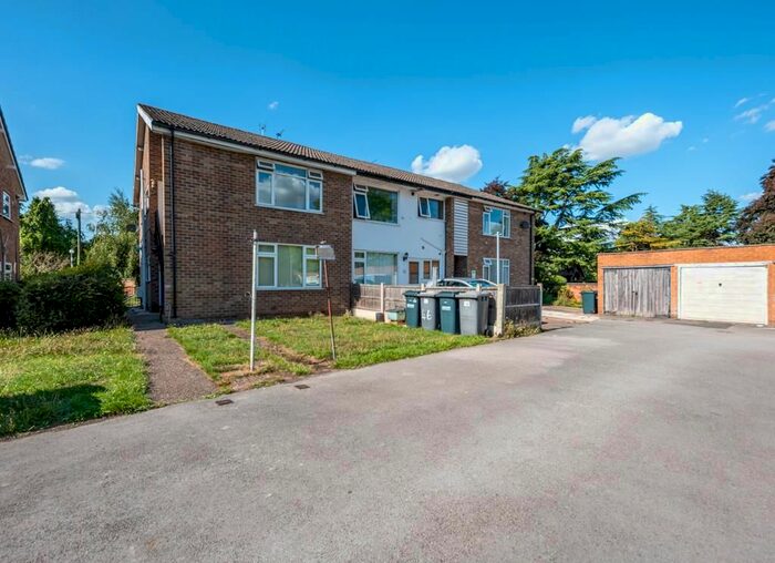 2 Bedroom Maisonette To Rent In St. Helens Crescent, Burton Joyce, Nottingham, NG14