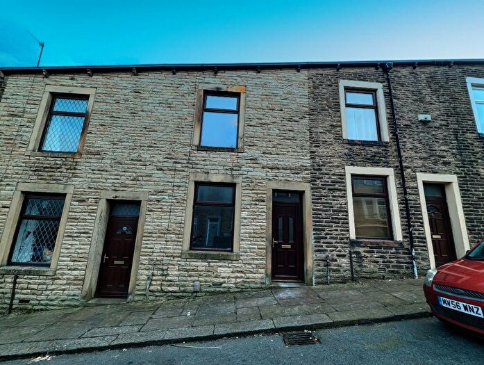 3 Bedroom Terraced House To Rent In York Street, Colne, BB8