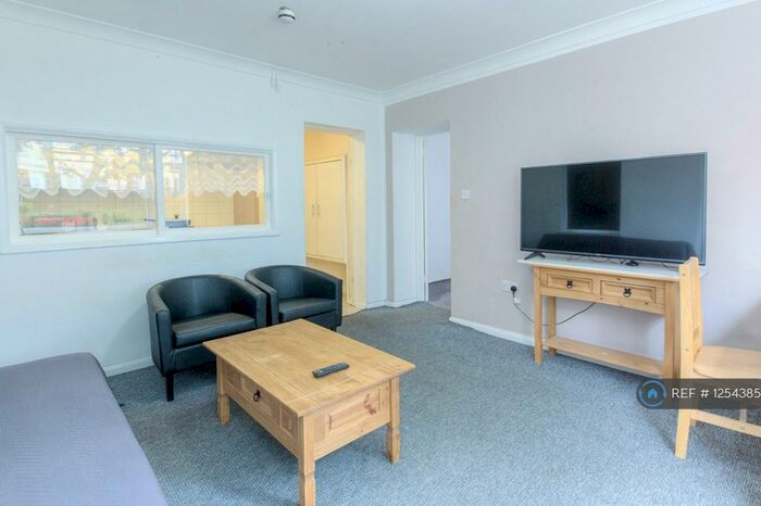 1 Bedroom Flat To Rent In Kings Road, Great Yarmouth, NR30