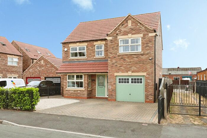 4 Bedroom Detached House For Sale In Greens Road, Dunsville, Doncaster, DN7