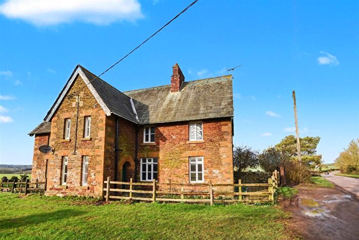 3 Bedroom Cottage To Rent In Old Road, Lamport, NN6