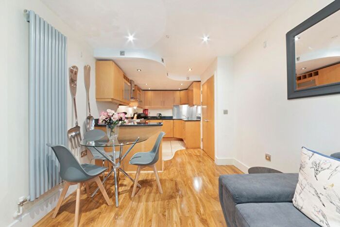 1 Bedroom Flat For Sale In Millharbour, Canary Wharf, E14