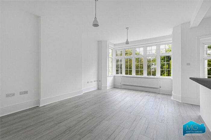 2 Bedroom Apartment To Rent In East End Road, East Finchley, London, N2