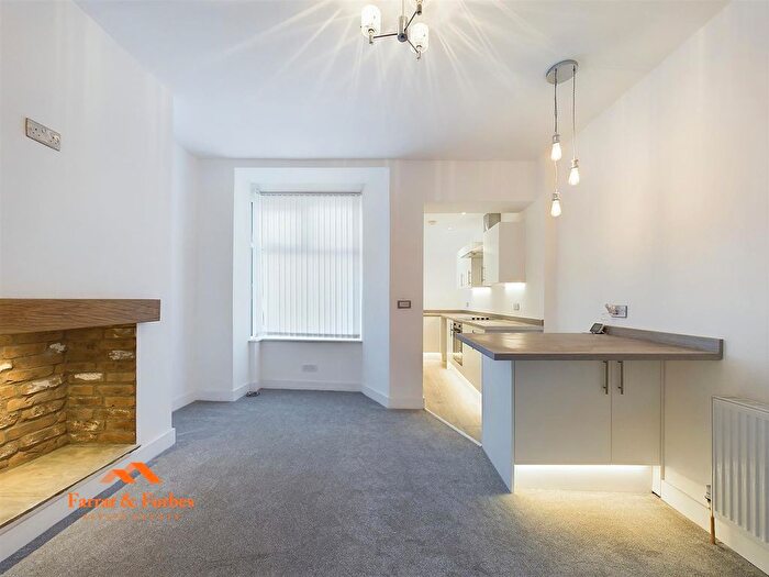 3 Bedroom Terraced House To Rent In Brockenhurst Street, Burnley, BB10